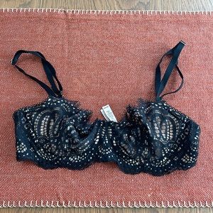 Victoria’s Secret unlined bra
